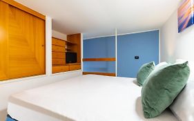 Mezzanine Studio In Mergellina By Wonderful Italy